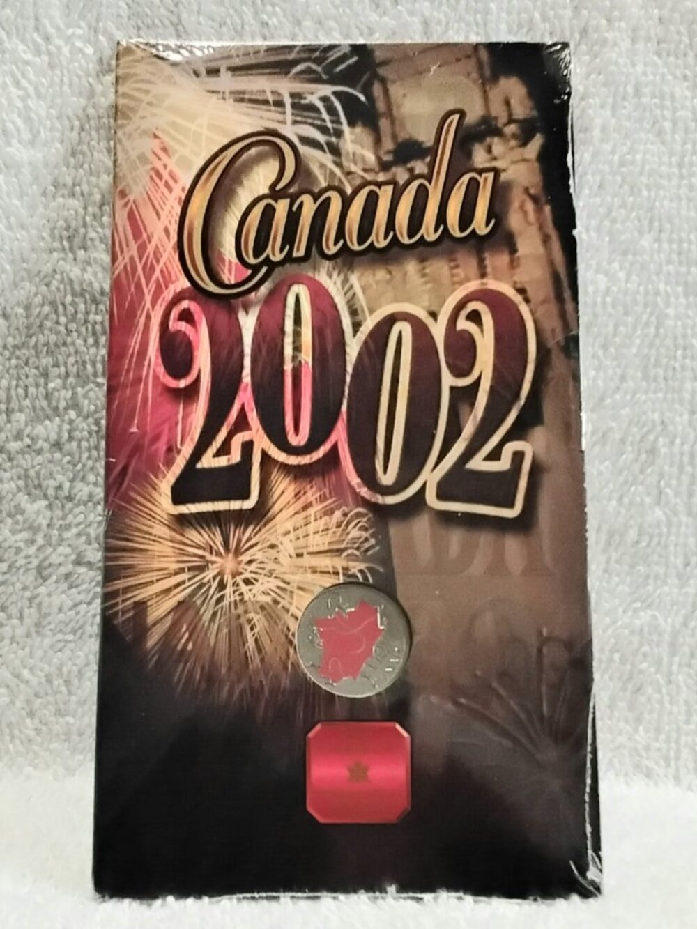 Sealed 2002 Canada Day 135th Anniversary Red Leaf Quarter by the RCM!!